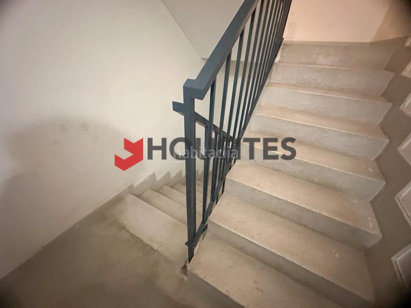 Foto bf1e264b-a462-461e-b437-54195dae8e5e. Car parking in Parque Geólogo José Royo Gómez Castellón de la Plana