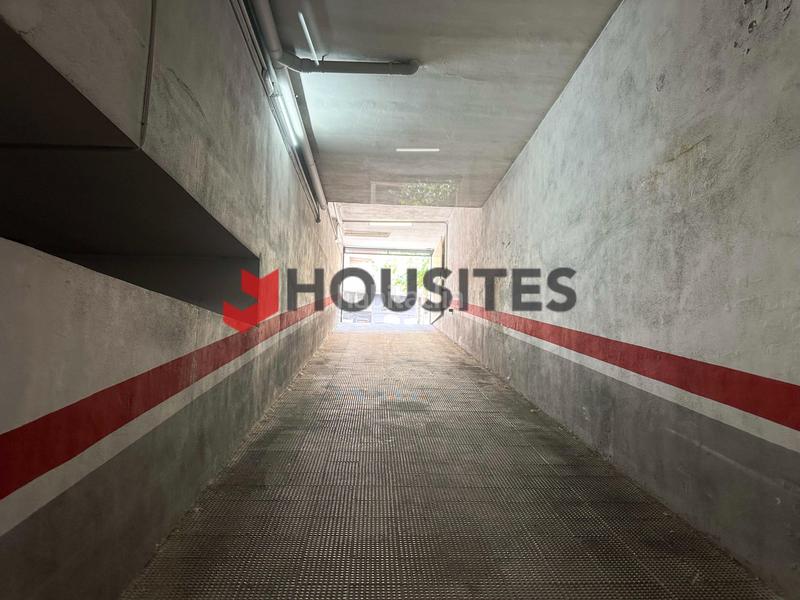 Foto d0141b64-59de-4856-9095-d418be5192ae. Car parking in Parque Geólogo José Royo Gómez Castellón de la Plana