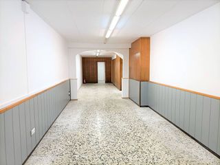 Alquiler Local Comercial  Gurb. Es lloga local