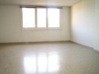 Lloguer Local Comercial a Estadi-Santa Anna. Local comercial en alquiler