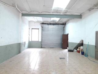 Semi detached house  Roda. Casa adosada en venta en caputxinssanta clarahospital