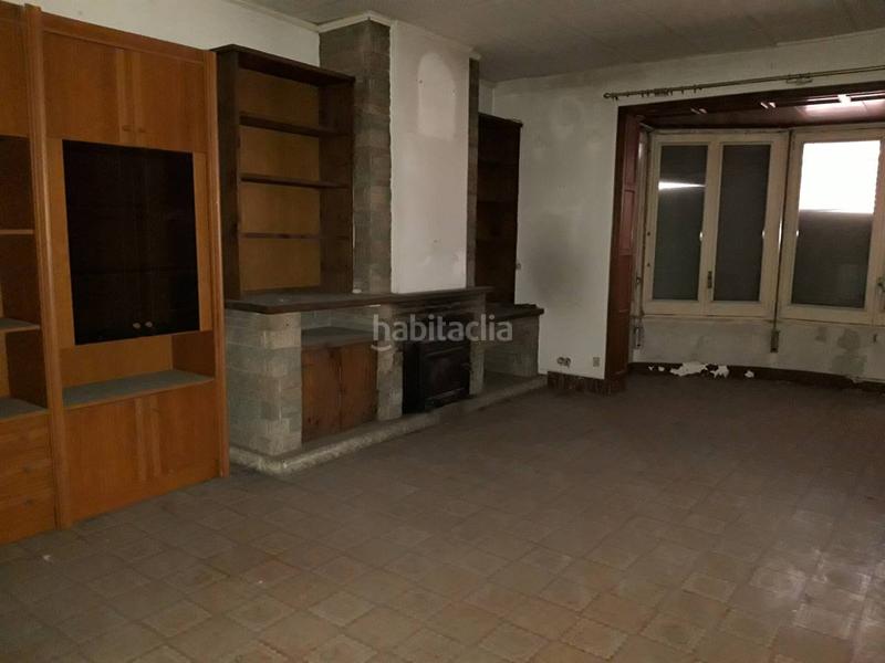 Foto beb0734f-e860-45bd-9e31-a439768cf725. Semi detached house with parking in Nord Vic