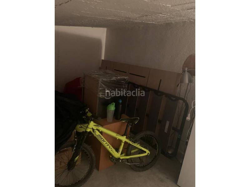 Foto 9eeb7da2-3d83-4382-bfba-a2f87016c5fa. Posto auto in Estadi-Santa Anna Vic