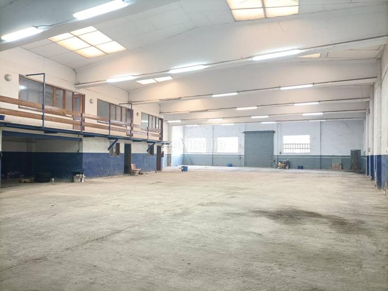 Foto 12c5f393-4205-4dcf-98d0-8d5c32fd08d3. Lloguer nau industrial a Gurb