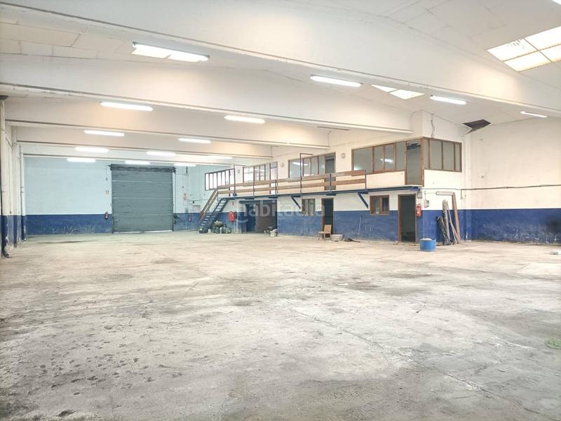 Foto b91e8d44-288c-4897-9dfb-5ba85f47f583. Lloguer nau industrial a Gurb
