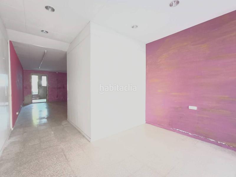 Foto 5a5c3c11-6de7-4fae-b453-0715acbd7508. Casa  con jardín en venta en el centro en Centelles