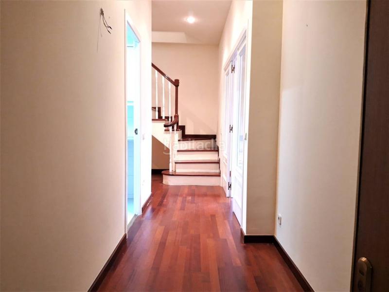 Foto 254d68dc-180e-4458-9fb4-05ac17bc6fea. Rent duplex with heating parking in Nord Vic