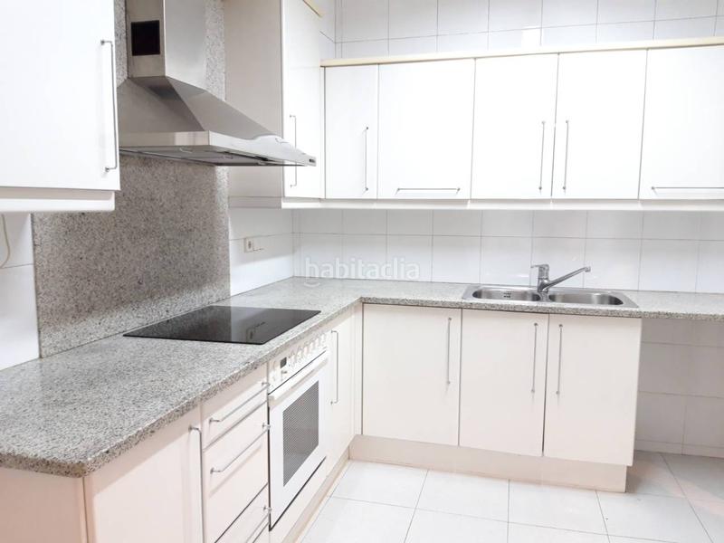 Foto 5b09ba57-c5af-4ee9-bfc2-f805af53ef2f. Rent duplex with heating parking in Nord Vic