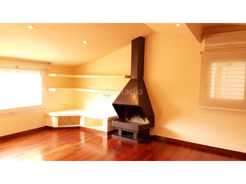 Foto 70ed08d8-879a-434f-a026-319dc7323896. Rent duplex with heating parking in Nord Vic