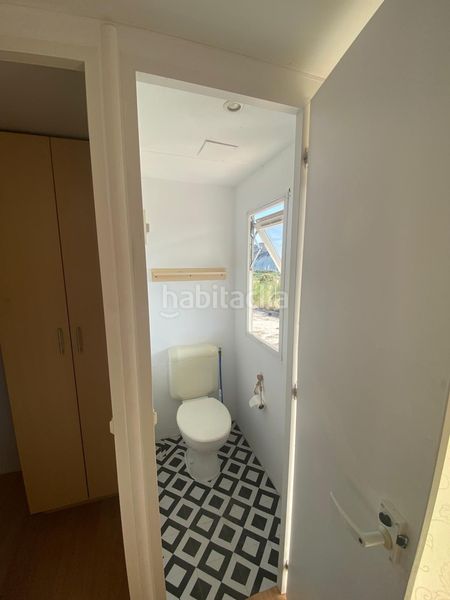 Foto f257bd53-aaed-4cbb-a1e1-61c498e8fc8c. Masia amb aparcament a Campos del Río