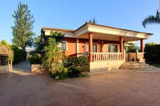 Location Chalet à Sangonera la Seca. Alquiler larga estancia chalet con piscina