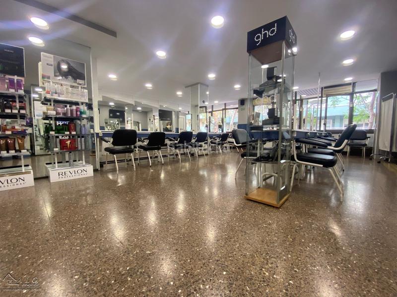 Foto d2c33a8f-af58-420b-b071-dd65c7e1715a. Alquiler local comercial en Navas Barcelona