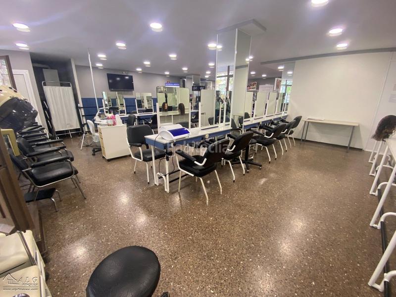 Foto 5b9c4244-4034-47b0-9870-336992528678. Lloguer local comercial amb calefacció a Navas Barcelona