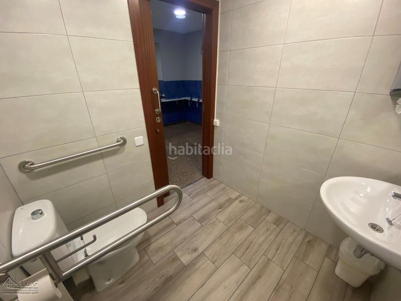 Foto 7c1e5569-4eb1-4595-80c8-f883bc78a427. Location local commercial avec chauffage dans Navas Barcelona