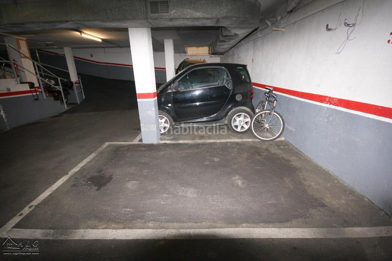 Foto 53bdd4c6-f638-4930-b44e-a311396bf1ea. Autoparkplatz in El Camp de l´Arpa del Clot Barcelona