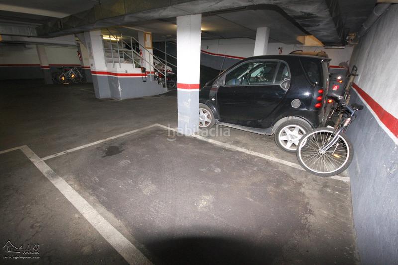 Foto 6a647815-d253-4264-8a78-5233ea823e13. Parking voiture dans El Camp de l´Arpa del Clot Barcelona