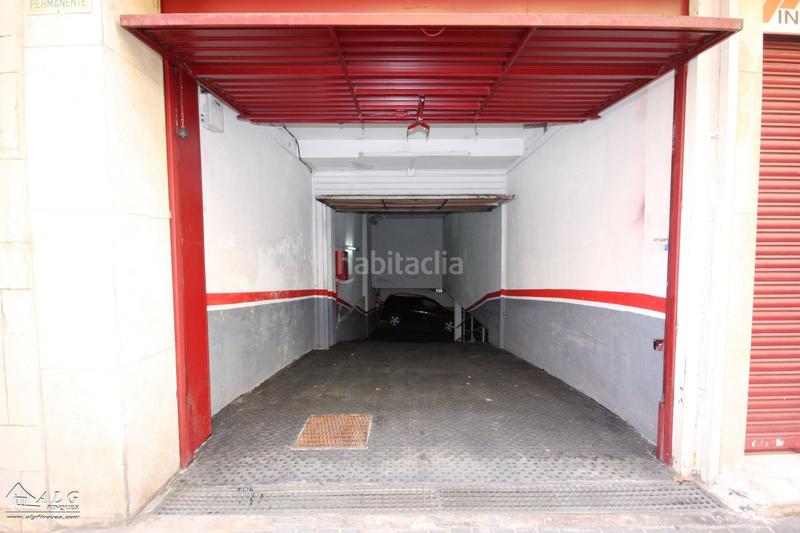 Foto 93a94557-4793-4802-bcb3-844a6f61a033. Parking voiture dans El Camp de l´Arpa del Clot Barcelona
