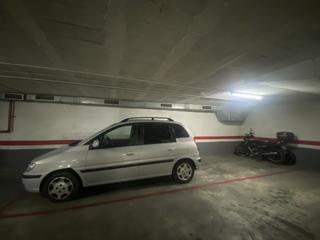 Aparcament cotxe  Passatge de roura