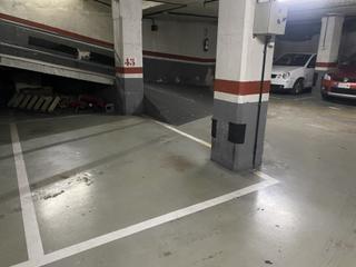 Parking coche  Passatge dels caputxins