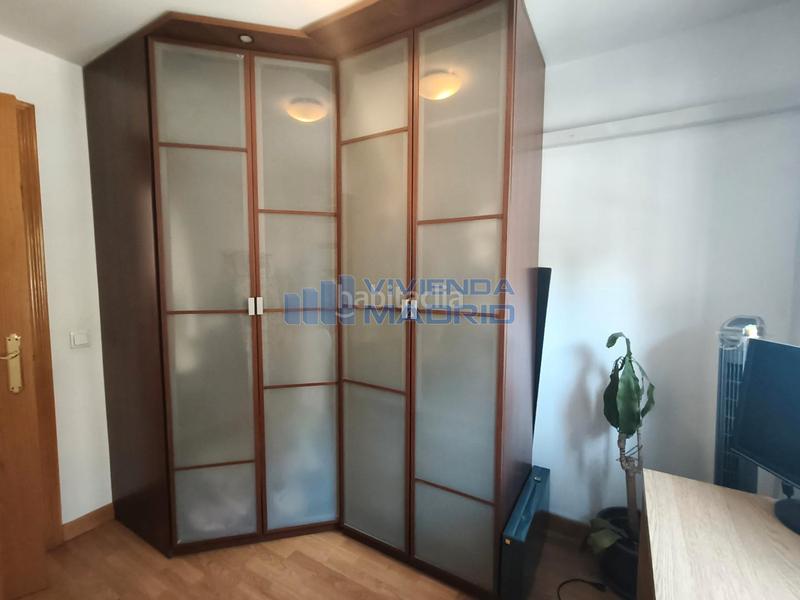 Foto 4b5b40a0-5d75-40da-bae6-ade82d46e4d1. Pis amb calefacció a Zarzaquemada Leganés