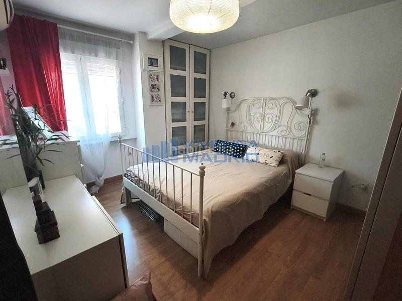 Foto b43d3ee5-8641-40ea-8925-598ae29cdbe7. Pis amb calefacció a Zarzaquemada Leganés