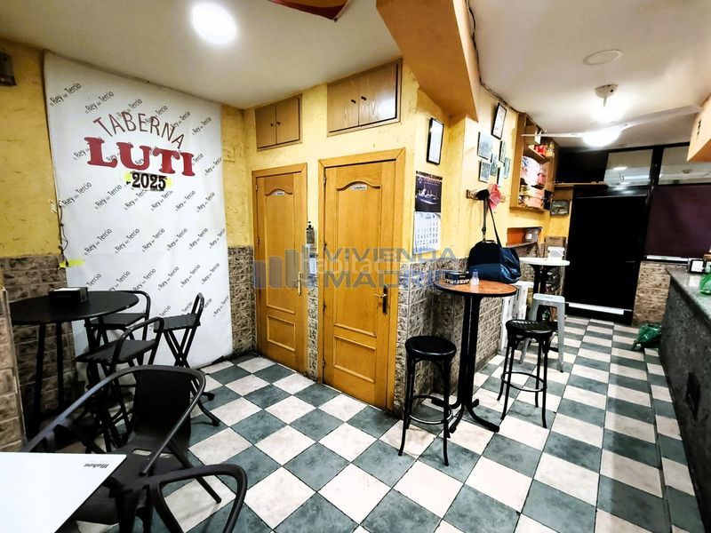 Foto 998f8219-e92b-4a7d-a1d7-a31a4de92647. Local comercial a Universidad Getafe