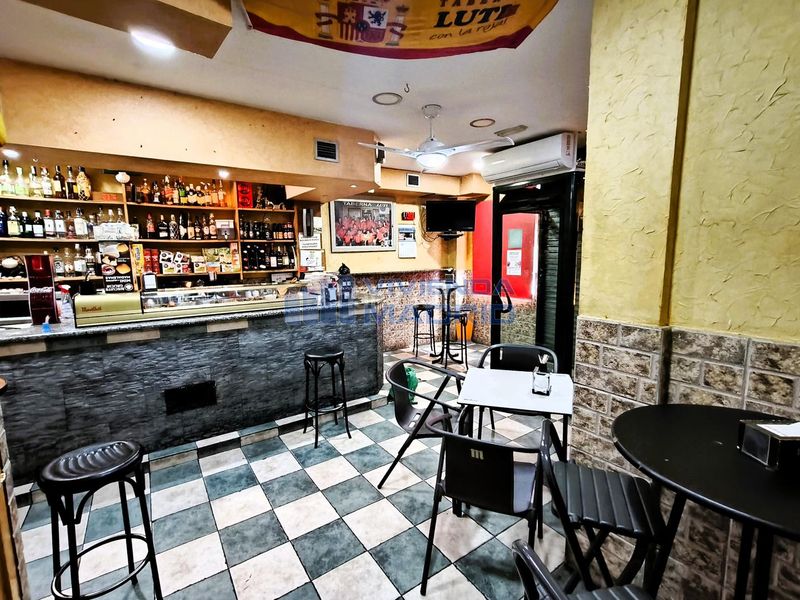 Foto bc9bbad2-df15-46ca-a2e5-f0399d339e33. Local comercial a Universidad Getafe