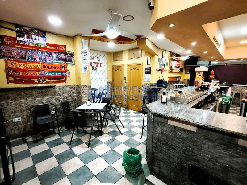 Foto d0bd239d-cba2-46ce-a9e6-5b78a8e30aee. Local comercial a Universidad Getafe