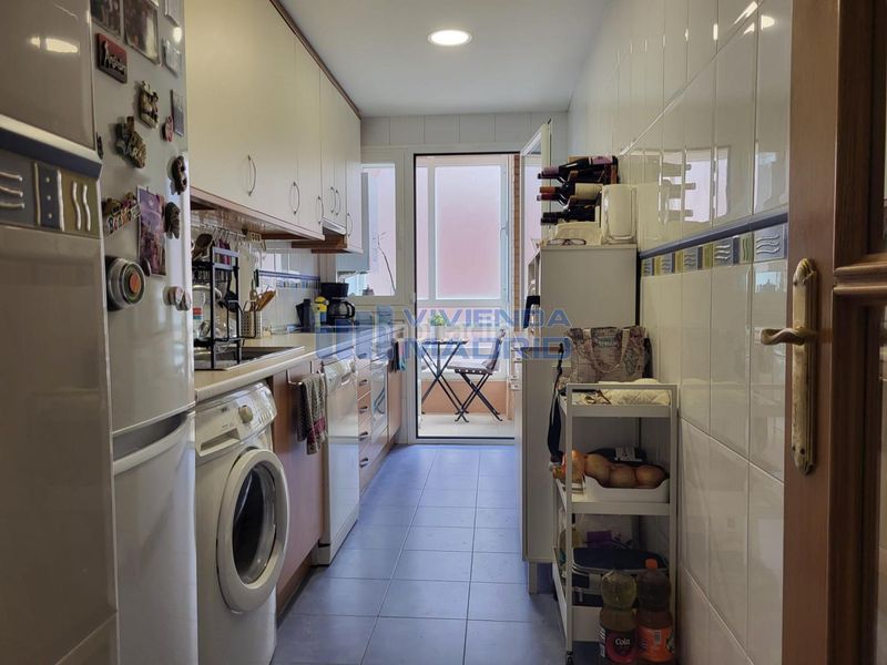 Foto d4fa3fdd-cf62-46fc-995e-2744fb59cb7a. Appartamento con riscaldamento parcheggio in Calle Pinto-San Roque Parla