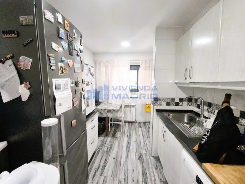 Foto e3d8670a-3eaf-45a0-b034-43a29ed80788. Flat with heating in Los Ángeles Madrid