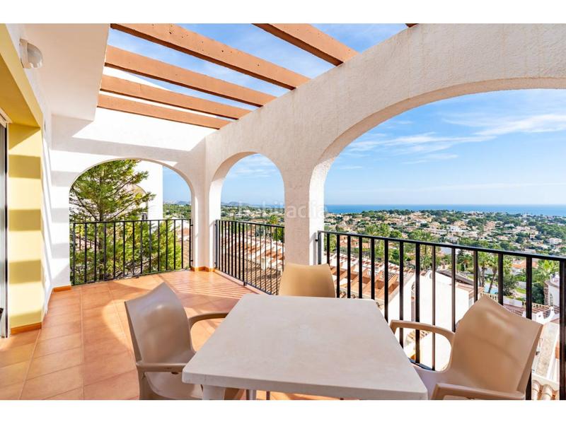 Foto 0c0f4d58-2d65-4696-ab4d-0bfaaeb690a4. Casa adossada amb aparcament piscina a Cometa Calp