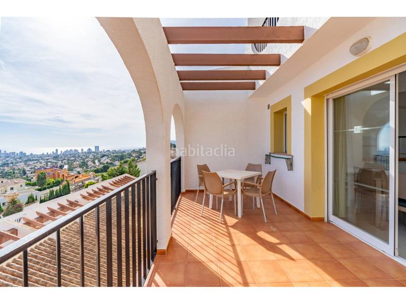 Foto a534d4bc-4aad-4ffc-8c55-d47c37c20ea2. Casa adossada amb aparcament piscina a Cometa Calp