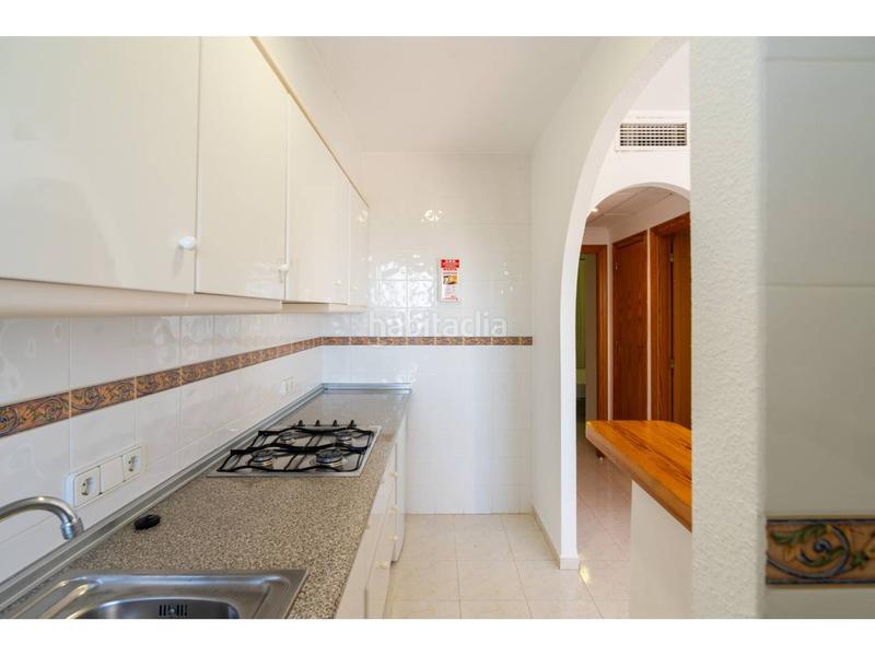 Foto bb0ac765-2977-4948-935a-c01a3f49fce9. Casa adossada amb aparcament piscina a Cometa Calp