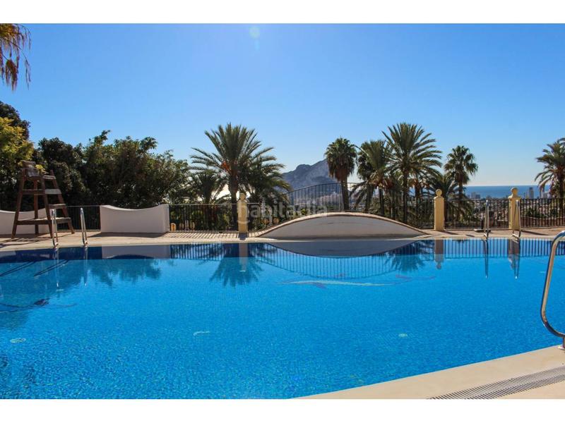 Foto f8419441-8100-469e-bb75-ad8f325da20c. Casa adosada bungalow en venta. urbanización imperial park en Calp