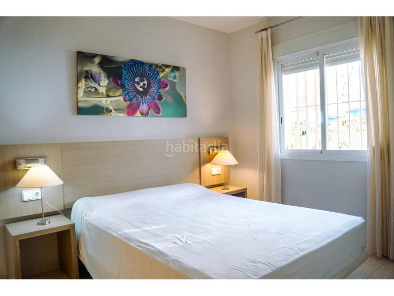 Foto 6631487c-2bb8-4f63-b6df-6999fb750cad. Casa adosada bungalow en venta. urbanización imperial park en Calp