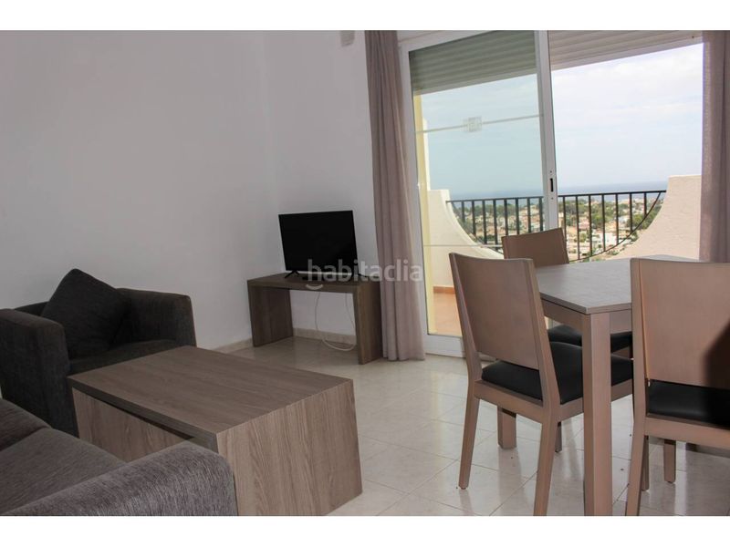 Foto ead53f79-c582-48c0-907b-f6071d96f118. Casa adossada a calle tosal de la Cometa 1h a Cometa Calp
