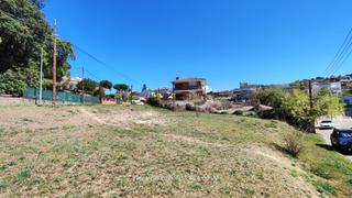 Wohngrundstück in Carrer josep puig i cadafalch 4. Amplio terreno en buena zona