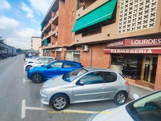 Lloguer Local Comercial a Avinguda diagonal 17. Local en venta o alquiler