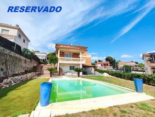 Xalet a Lliçà d´Amunt. Casa de 270 m2 con piscina