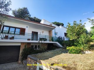 Chalet en Urbanització can regasol 46