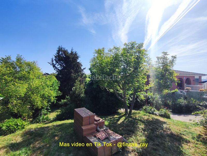 Foto cbb55ee7-3042-4e51-b8b8-1f8e3c811f46. Terreno residencial terreno con edificaciones en Torrelles de Foix