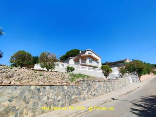 Xalet a Bigues i Riells del Fai. Casa de 270 m2 en can barri