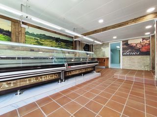 Local Comercial a Avinguda diagonal 21. Local en venta
