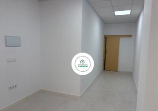 Location Local commercial à Alcantarilla. Local comercial junto a calle mayor