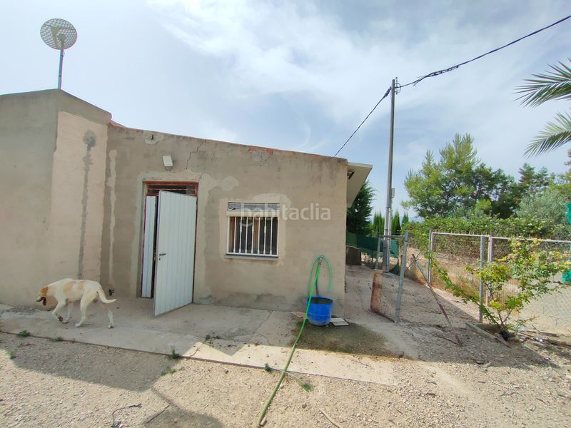 Foto 6559f3d4-f759-4783-af3a-e3c07c2fdaf0. Masia amb xemeneia aparcament a Torres de Cotillas (Las)