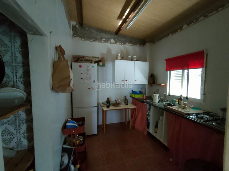 Foto b99d3cd7-0057-4093-9ba2-7236a828f038. Masia amb xemeneia aparcament a Torres de Cotillas (Las)