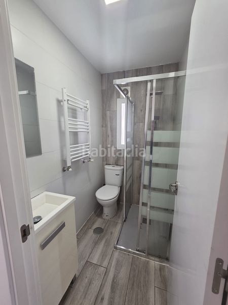 Foto e0e1715a-446c-4d52-815f-fa4744397c81. Pis a Vista Alegre Madrid