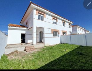 Chalet à Gerindote. Venta en vald de santo domingo toledo