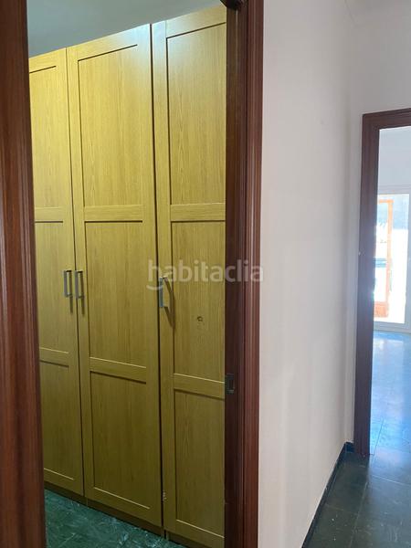 Foto 1cbcf72d-636b-4c61-aded-c65147338fd3. Lloguer pis amb xemeneia calefacció a Eixample Sud-Migdia Girona