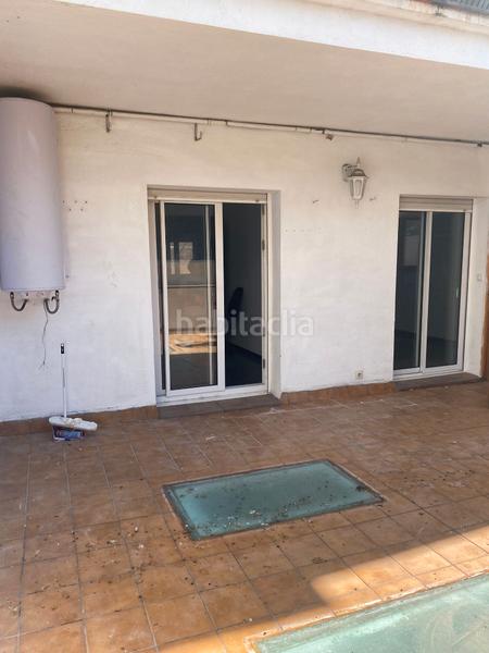 Foto 956757c6-5c55-42c8-9761-085b5b837681. Lloguer pis amb xemeneia calefacció a Eixample Sud-Migdia Girona